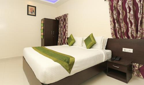  Standard Double Room image 8