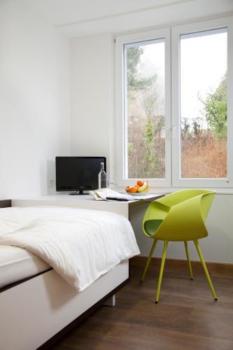 1 twin bed