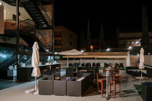 Zenit Hall 88 Studios - image 12