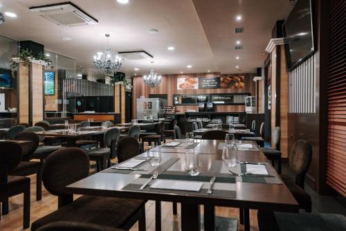 Zenit Hall 88 Studios - image 7