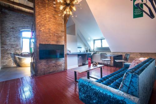 Suite with City View
