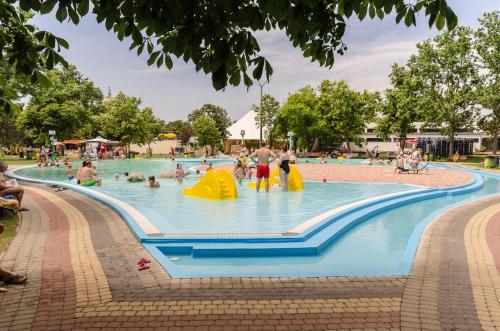 Hunguest Hotel Aqua Sol - image 5