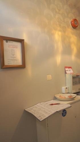 ล็อบบี้, Big Yellow Door in Queens Quarter near มหาวิทยาลัยควีนส์