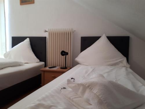 Hotel Taverne Inos 5