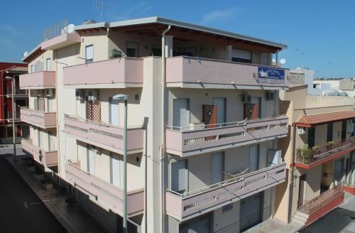 B&B Brezza Marina & Shoreline Restaurant - image 14