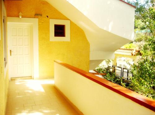 Corina Apartments , Corina 2-studios