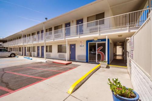 Motel 6-Youngtown, AZ - Phoenix - Sun City