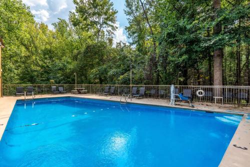 Motel 6-Gatlinburg TN - Smoky Mountains - image 10