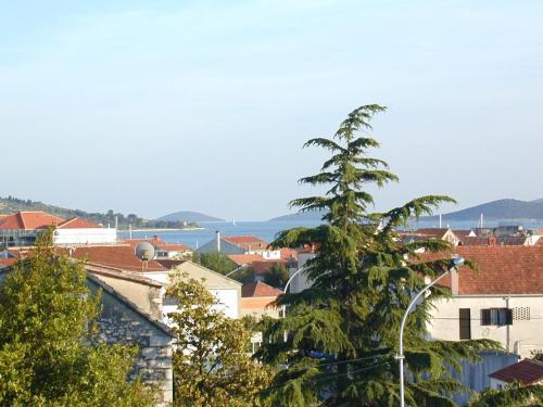 Apartments Jolić - image 2