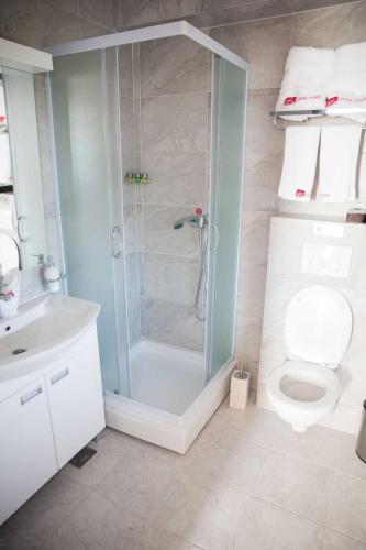 Single Room with Shared Shower and Toilet