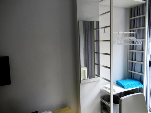 Apartment image 3