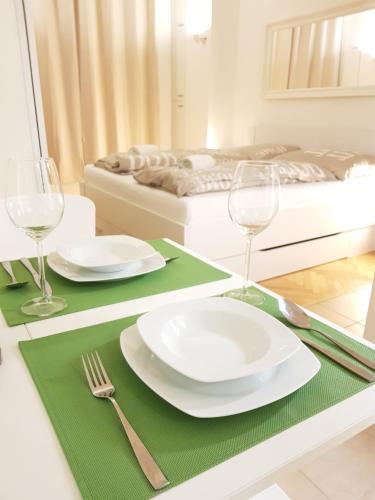 Cozy studio near city center, Praha (fotografie 7)