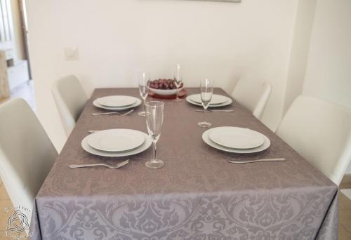 Townhouse Oasis Fañabe with 3 bedrooms and AC MIR150 - image 3