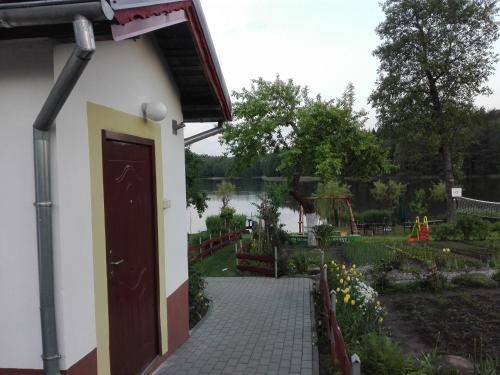 Agro-Tur Domki w Szuwarach - image 4