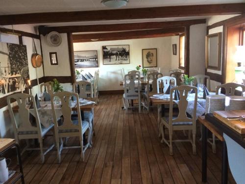 餐廳, Tunneberga Gästgifvaregård (Tunneberga Gastgifvaregard) in 約斯托普