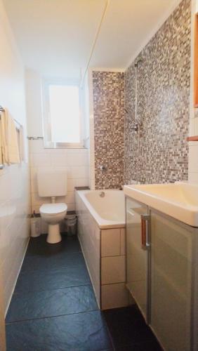 AVI City Apartments BismarckHouse - image 2