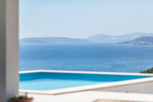 Villa Horizon save 15 percent on Split-villas,com - Accommodation - Podstrana