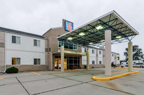 Motel 6-Kearney, NE