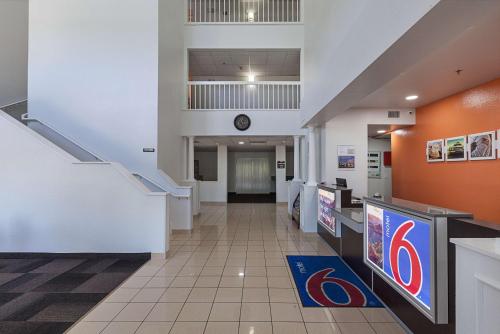 Motel 6-Bedford, TX - Fort Worth