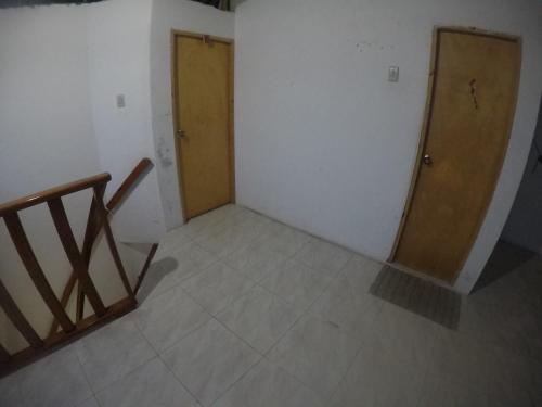 2 double beds