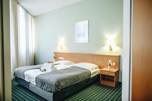 Hotel Helle Mitte Berlin - Tap to explore photos