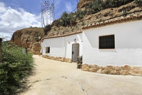 Ieeja, Cueva Solano in Gorafe
