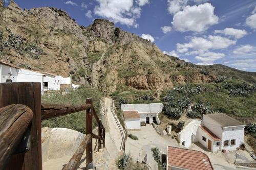 Viesnīcas āriene, Cueva Solano in Gorafe