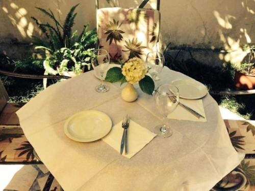 ห้องอาหาร, Hotel Akropoli in ลาปราเก