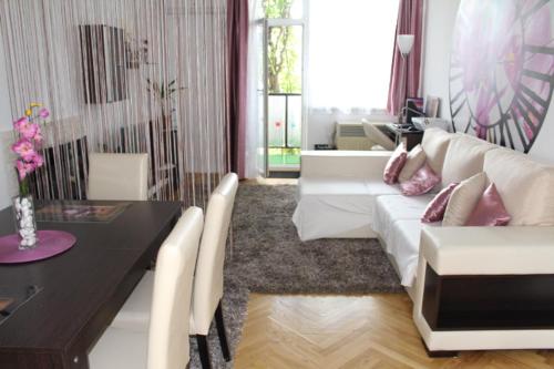  Múzeumpark Apartman, Ferienwohnung in Tiszafüred
