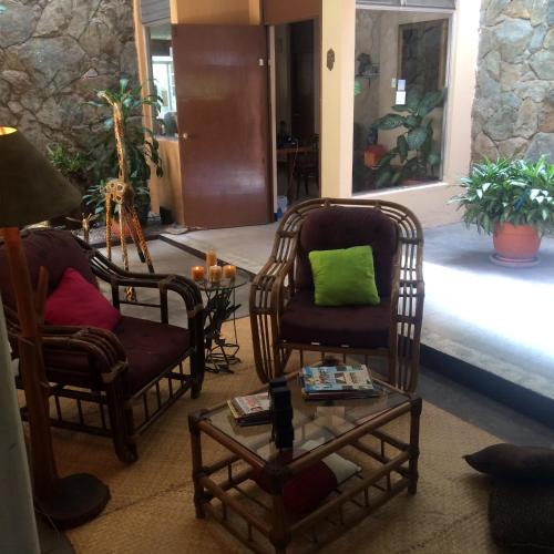 Hostal Los Lagos Inn in Guatemala City