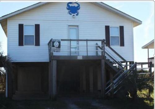 Blue Crab Cove in Caswell Beach (NC)