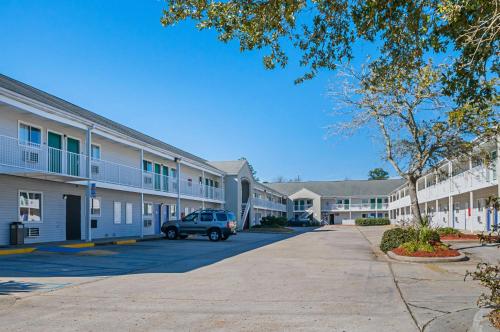 Motel 6-Bay Saint Louis, MS