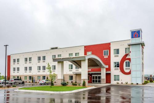 Motel 6-Mankato, MN - Hotel - Mankato