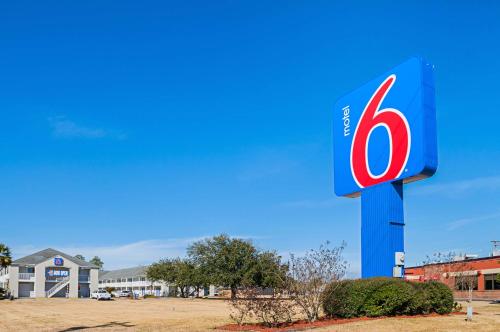 Motel 6-Bay Saint Louis, MS