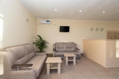 Azaliya Hotel - image 2