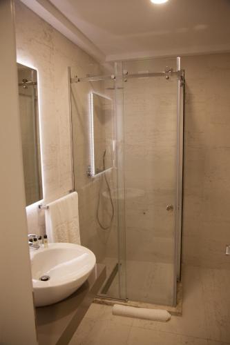 Royal G Hotel and Spa - image 5