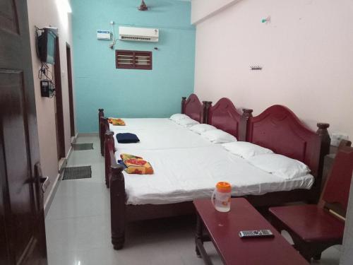 Sakthi Guest House & Residency, by Saraswathi Groups, Thirunallar, Karaikal