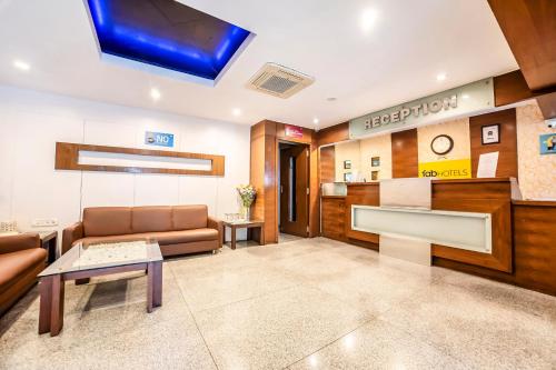 Rapid Lakme Executive Hotel