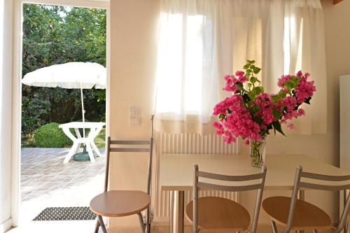 Iekārtas, Rooms Nancy in Ag. Andreas (Messinia)