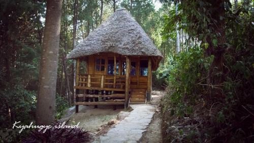 Lake Bunyonyi Eco Resort - Miniatura 2