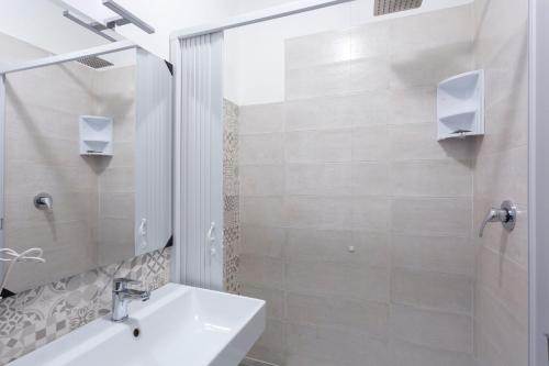 Hotel Cathrine - image 7