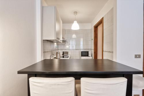 GuestHost - Porta Nuova Shiny Studio Flats 4