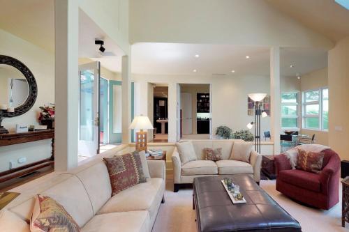 Meadowridge Retreat - image 9