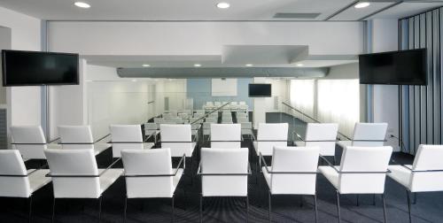 Hotel Caravel - image 7