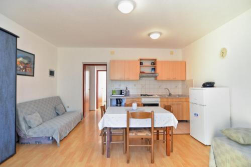 Apartment Jadranko 1761