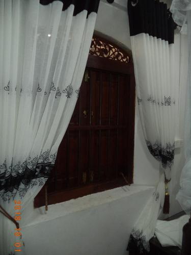 Rekha Art Gallery & Restaurant