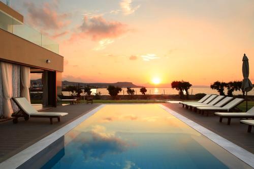 Kimona Villa Seafront Swimming Pool Jacuzzi 6 Bedrooms 21 PAX Kouvohori Villas Crete