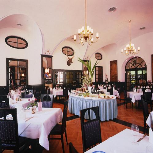 ห้องอาหาร, Hotel Goldener Hirsch in รูทเท