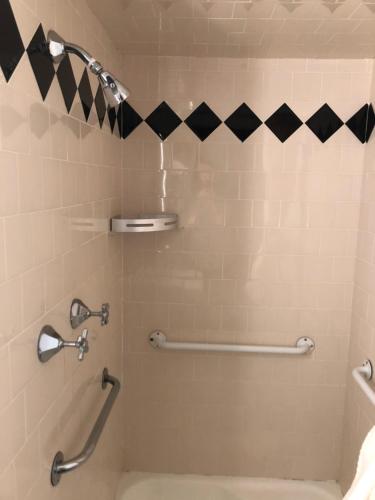 Monticello Motel – Portland, OR