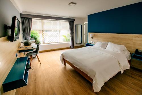 room detail thumbnail 0